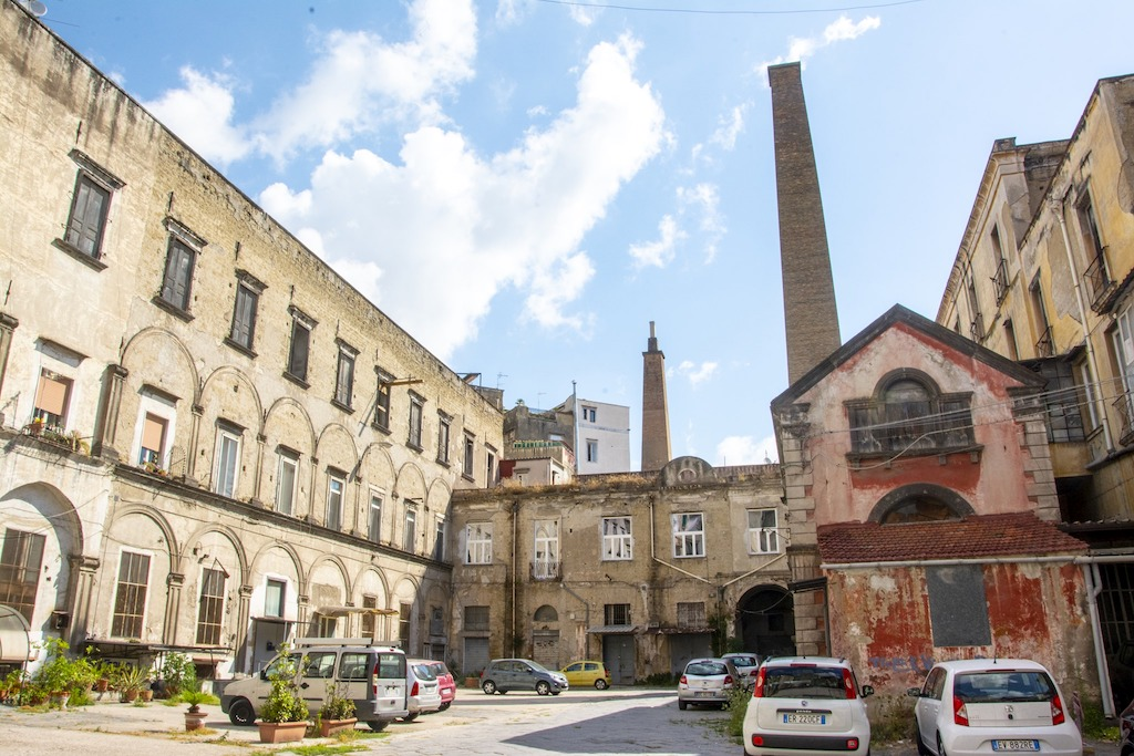 Copia di Ex-Lanificio-Napoli-Cortile